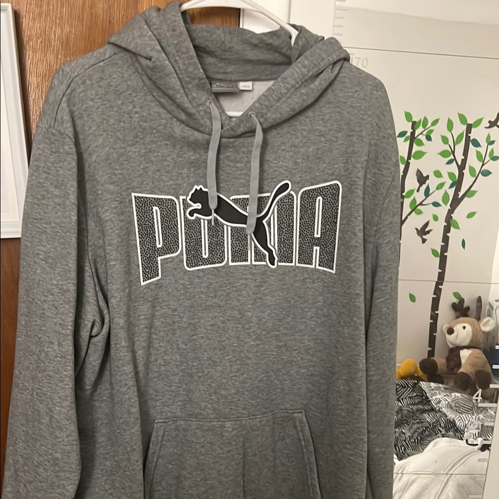 PUMA Men's Gray Hoodie Sweater